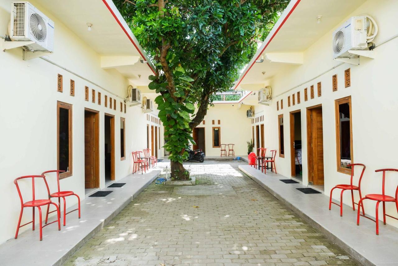 Reddoorz @ Umbul Ponggok Waterpark Klaten Экстерьер фото