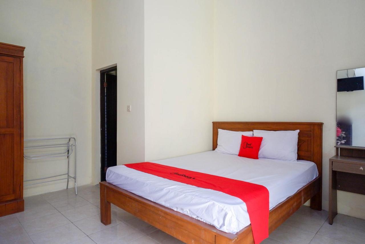 Reddoorz @ Umbul Ponggok Waterpark Klaten Экстерьер фото