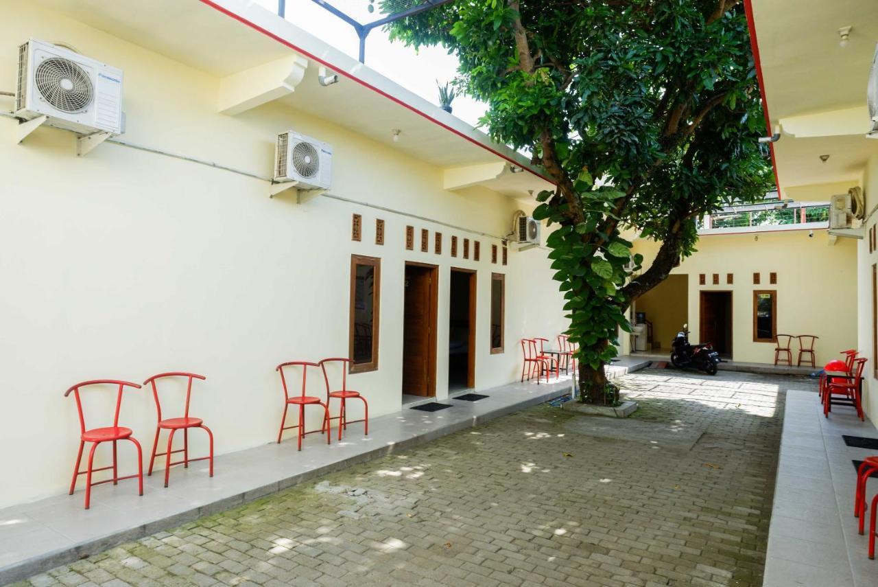 Reddoorz @ Umbul Ponggok Waterpark Klaten Экстерьер фото